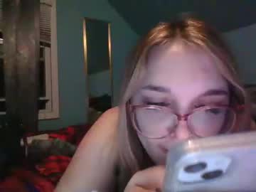 webcam girl lyssdaslut capture image #1326250