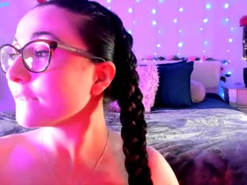 webcam girl littlee33 capture image #1448498