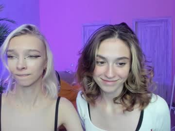 webcam girl kivi_river capture image #3710393