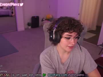 webcam girl evelynpiers capture image #3510946