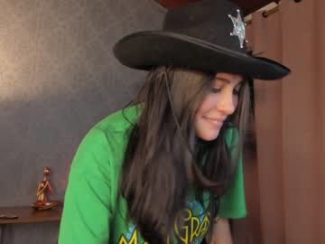 webcam girl mellodyyy capture image #4306067