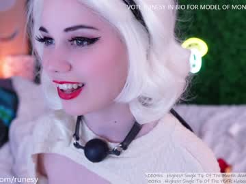 webcam girl runesy capture image #3911059