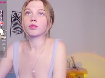 webcam girl small_blondee capture image #4515750