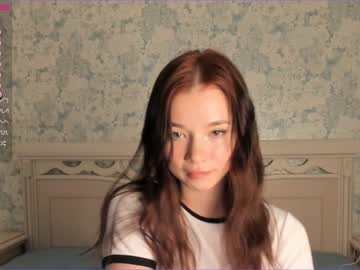 webcam girl dismayistrar capture image #3274482