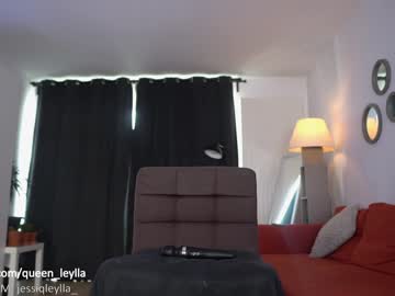 webcam girl queen_leylla capture image #1845847