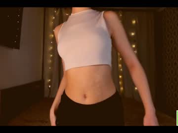 webcam girl amandamedrano capture image #5054036