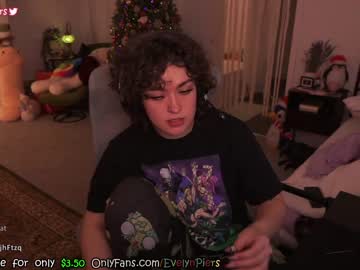 webcam girl evelynpiers capture image #4620543