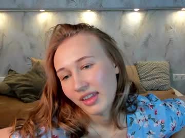 webcam girl kendl_led capture image #5541493