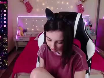 webcam girl queen_kitty1818 capture image #4691255