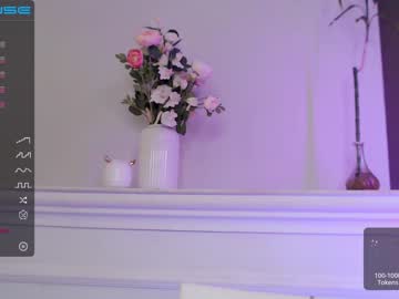 webcam girl small_blondee capture image #4132648