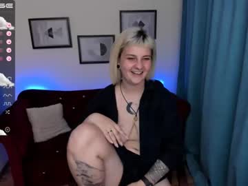 webcam girl yolandi_toit capture image #3277925