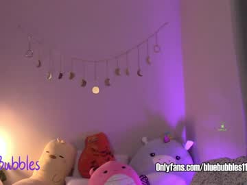 webcam girl blue_bubbles118 capture image #4379149
