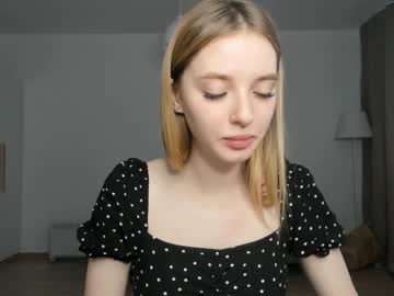 webcam girl olli_ver capture image #4536343
