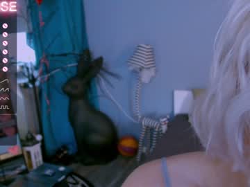 webcam girl careful_i_bite capture image #5263869