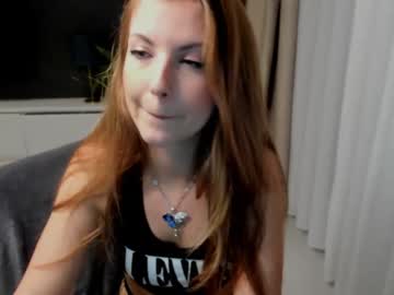 webcam girl cassy_cum capture image #988836