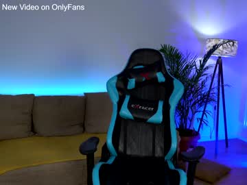 webcam girl naughtyrider69 capture image #1889719