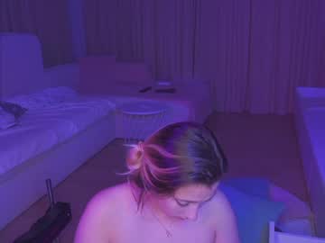webcam girl aveksmr capture image #3680973