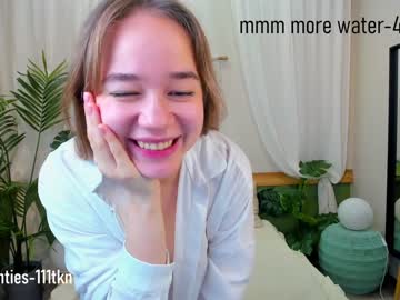 webcam girl kristycoy capture image #4619360