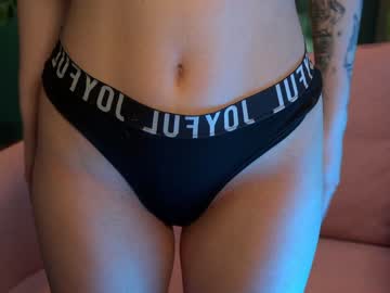 webcam girl yours_lola capture image #1934872