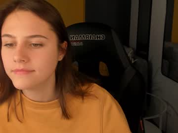 webcam girl valerie_shine capture image #345175