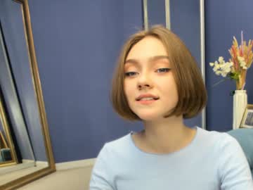 webcam girl adelewilson__ capture image #821770