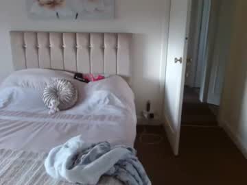 webcam girl sexy_english_milf capture image #1013572