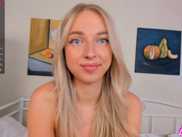 webcam girl katrinpolly capture image #3374179