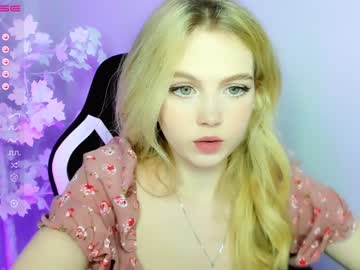 webcam girl small_blondee capture image #5216849