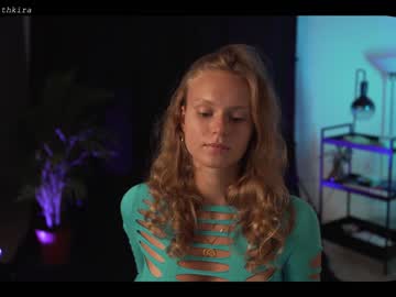 webcam girl chillwithkira capture image #3315679