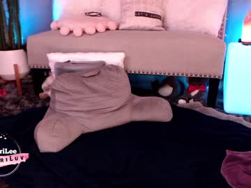 webcam girl aubrilee capture image #2991964