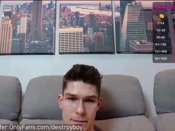 webcam man destroy_boy capture image #1031551