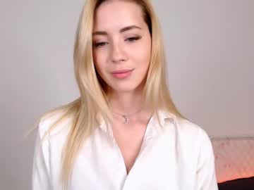 webcam girl emmi_rosee capture image #2078012