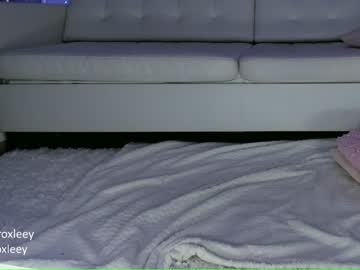 webcam girl roxy_blue_eyed_ capture image #1337990