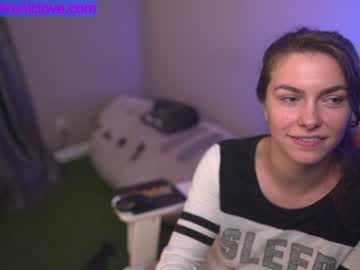 webcam girl chroniclove capture image #3022175