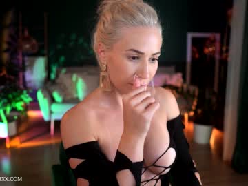webcam girl provocatrixx capture image #4092326