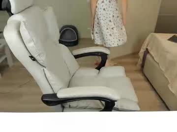 webcam girl land_of_sweets capture image #5599103