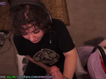 webcam girl evelynpiers capture image #4867745
