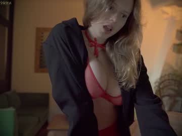 webcam girl chillwithkira capture image #1697412