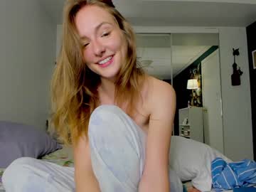webcam girl innocentprovenguilty capture image #2964869