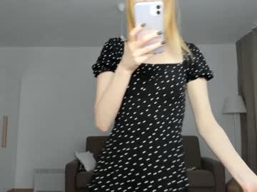 webcam girl olli_ver capture image #4536009