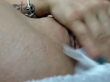 webcam girl 9harlotte99 capture image #4171045