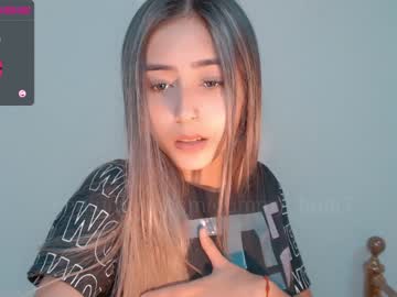 webcam girl gummy_bear7 capture image #1992265
