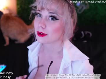 webcam girl runesy capture image #5183428