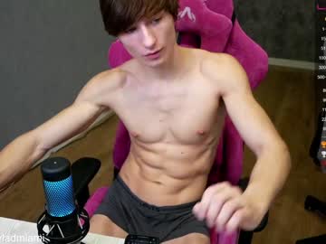 webcam man holiday_boys capture image #4471758