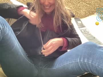 webcam girl eatmypie69 capture image #2018700
