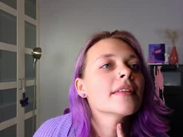 webcam girl new_purple capture image #5618686