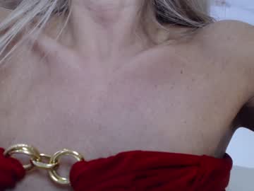 webcam girl marrylouanne capture image #1720359