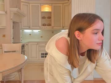 webcam girl harrieteasley capture image #5582612