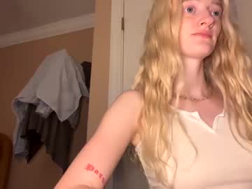 webcam girl ssoftstarr18 capture image #5550533