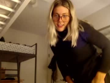 webcam girl bambis_honeypot capture image #1498809